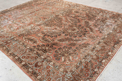 Antique Lilian Area Rug (9' x 12')